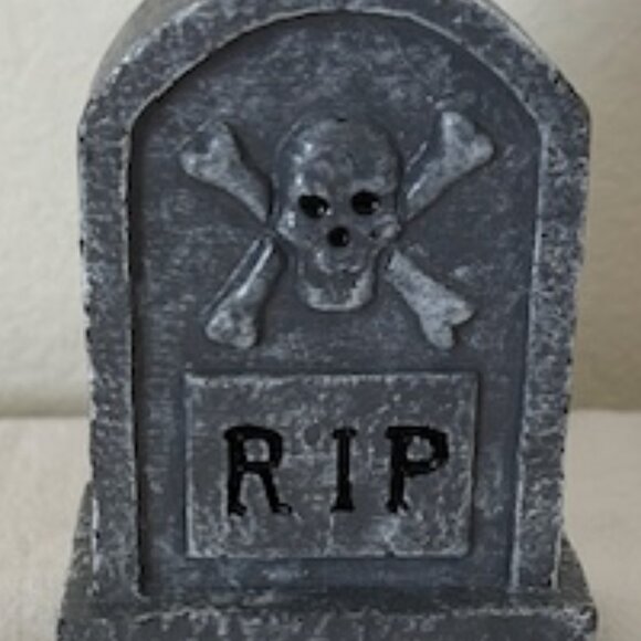 Halloween Headstone Graveyard Wax Candle NEW - Picture 9 of 9